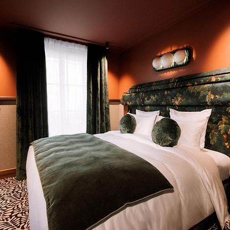 1.75 Paris La Treve Hotel Exterior photo