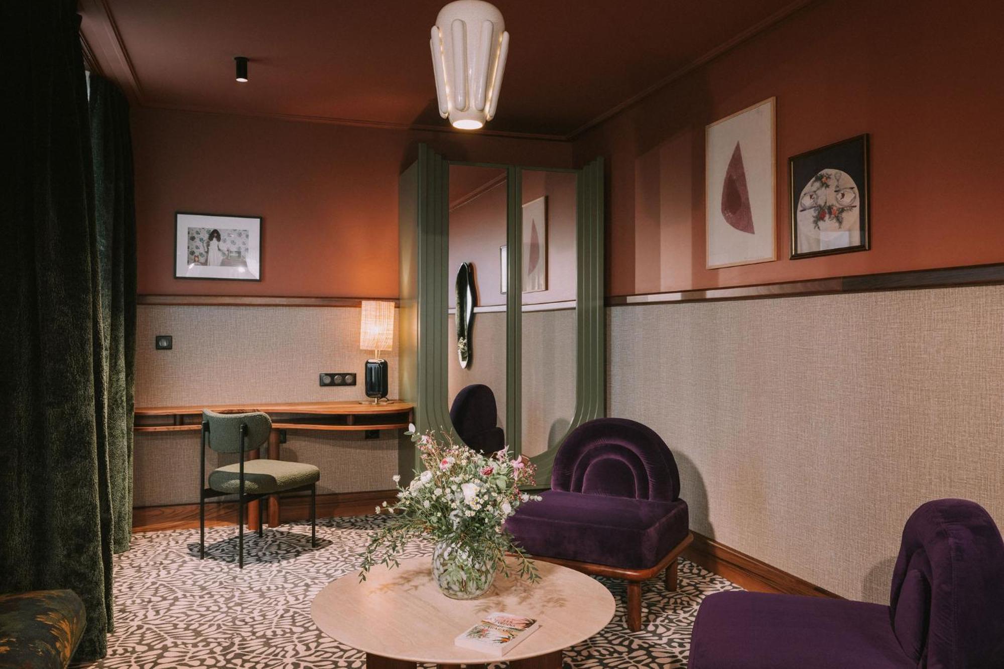 1.75 Paris La Treve Hotel Exterior photo